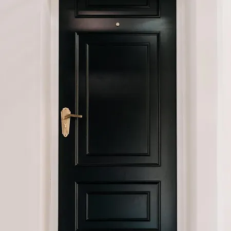 Grade Ii Restored Boutique Family Contractors * Birmingham